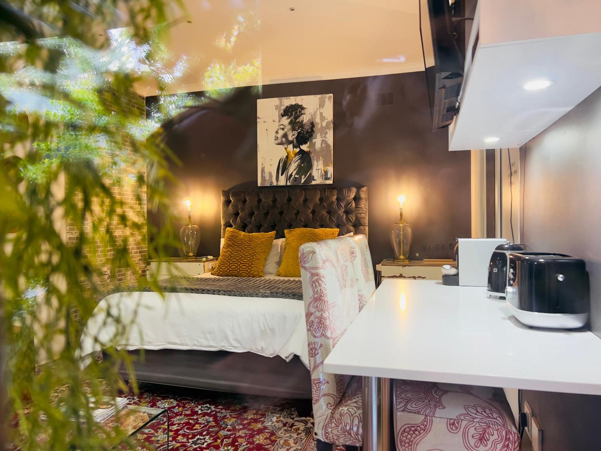 Art-Inspired Bedroom Close To Cbd Mossel Bay Exterior foto